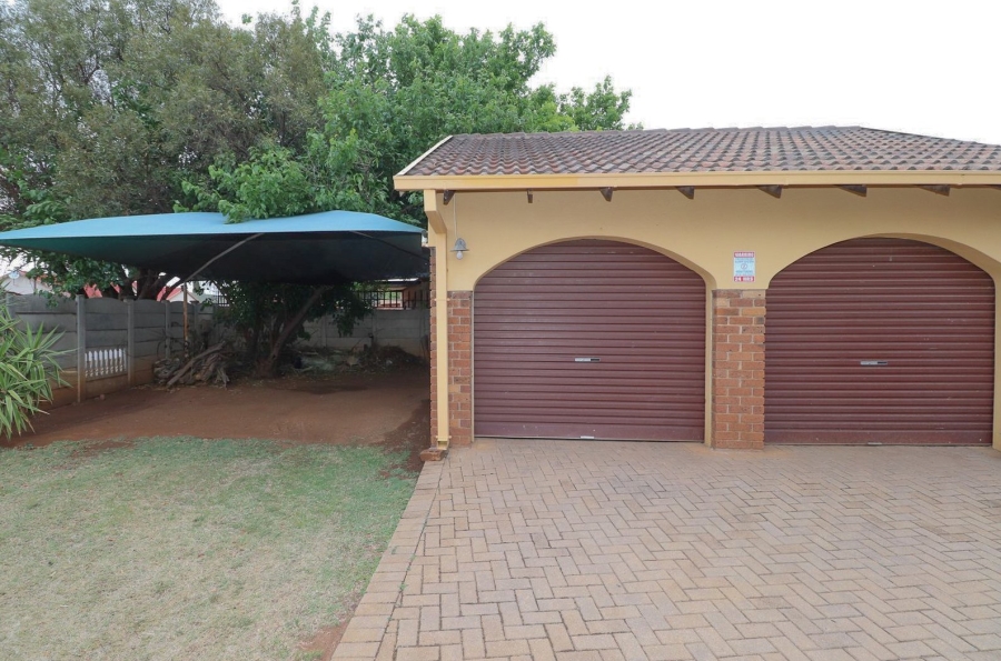 4 Bedroom Property for Sale in Meiringspark North West